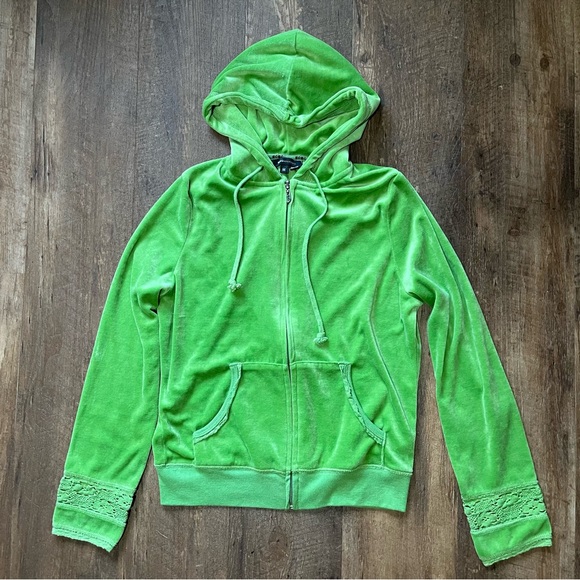 BCBG MaxAzaria Green Velour Tracksuit Zip hood Sweatshirt w crop bottoms M y2k - Picture 2 of 8